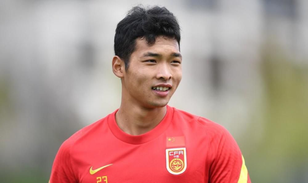 青娱乐伊人